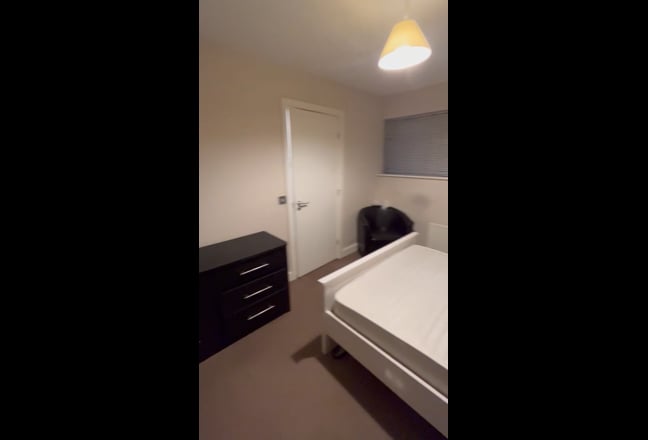  En -Suite HU5 Close to Uni !!  Main Photo