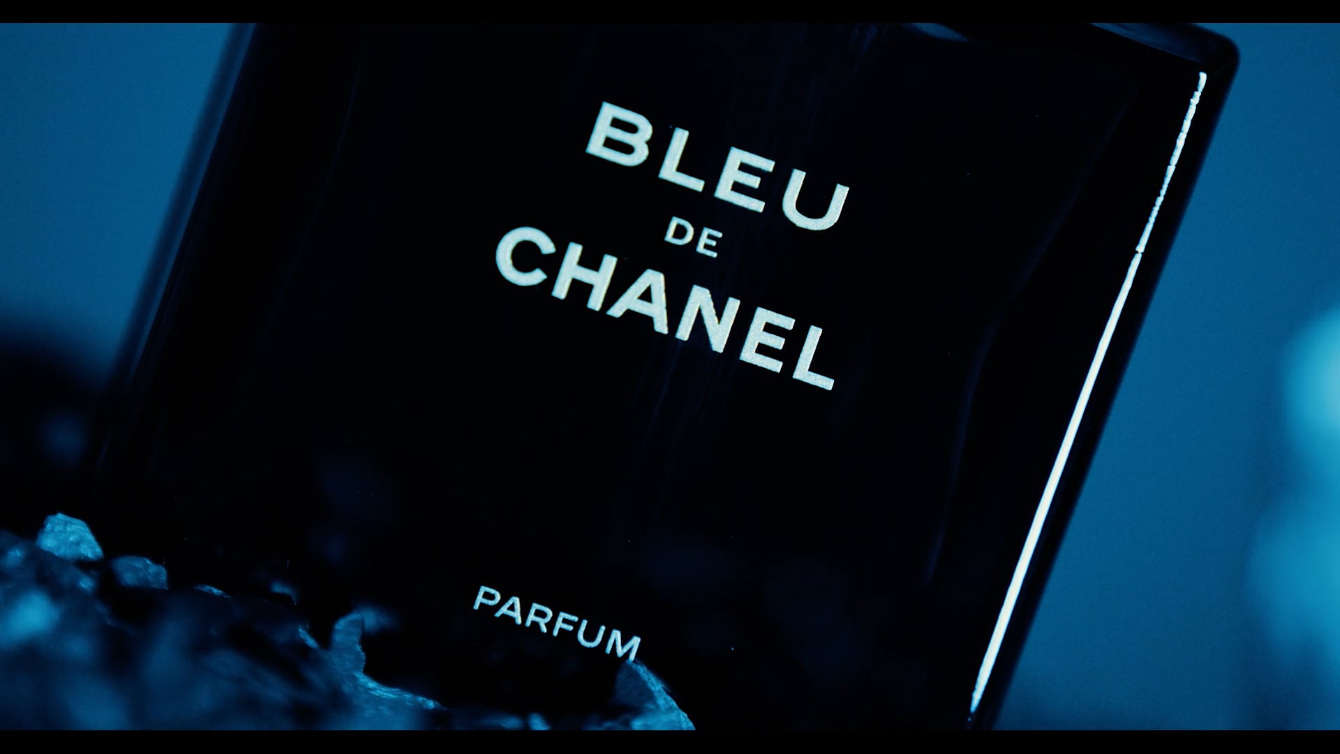 Bleu De Chanel - AD