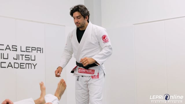 Lasso with Spider Escape to Straight Ankle Lock