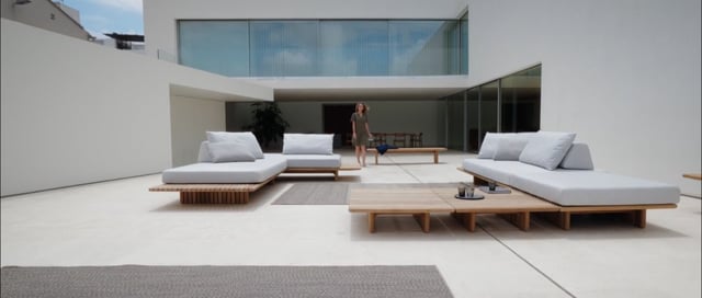 Deck Lounge