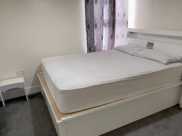 Double bedroom for female £750 Main Photo