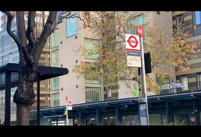 Bright compact room available in Old Street  Main Photo