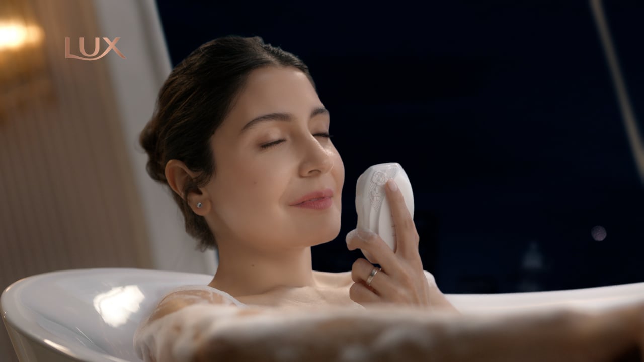 LUX Virat & Anushka