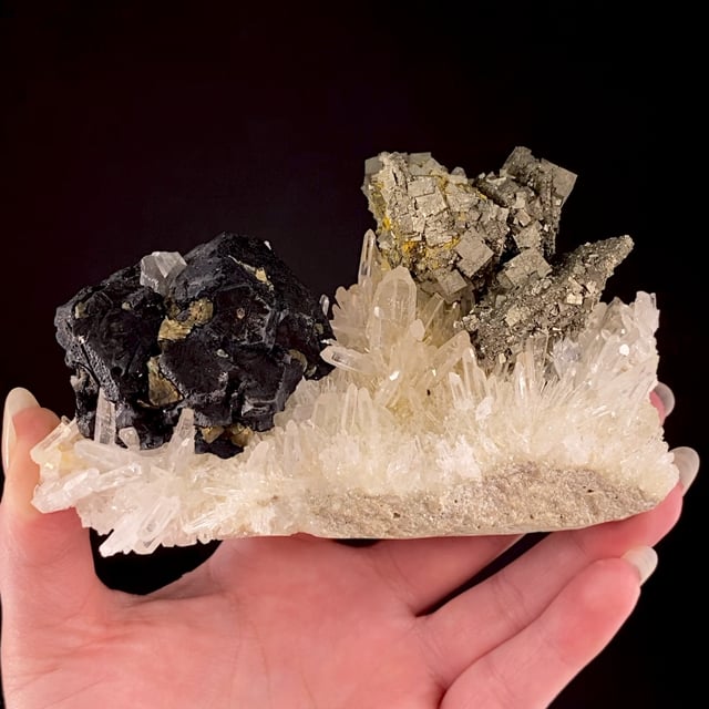 Sphalerite with Pyrite and "Japan-Law" Twinned Quartz