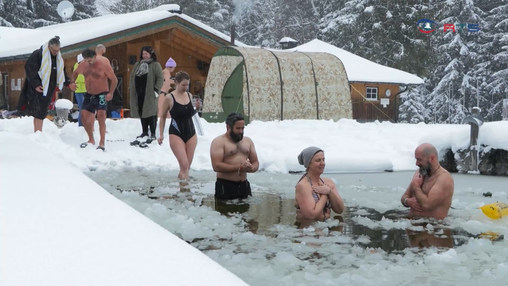 ice-ice-baby-eisschwimmen-in-annaberg-lungoetz-mit-weltrekordhalter-josef-koeberl