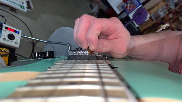 2 Str Sixes - Not trapped but swiping