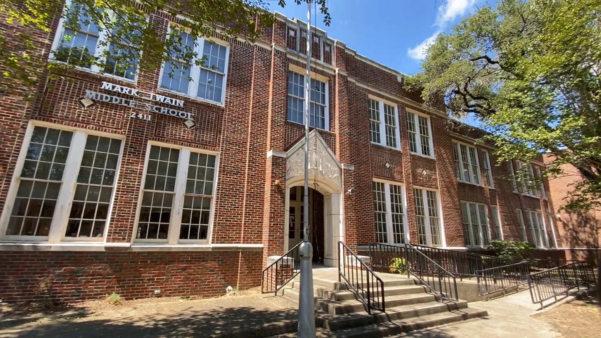 mark-twain-dual-language-academy-virtual-tour