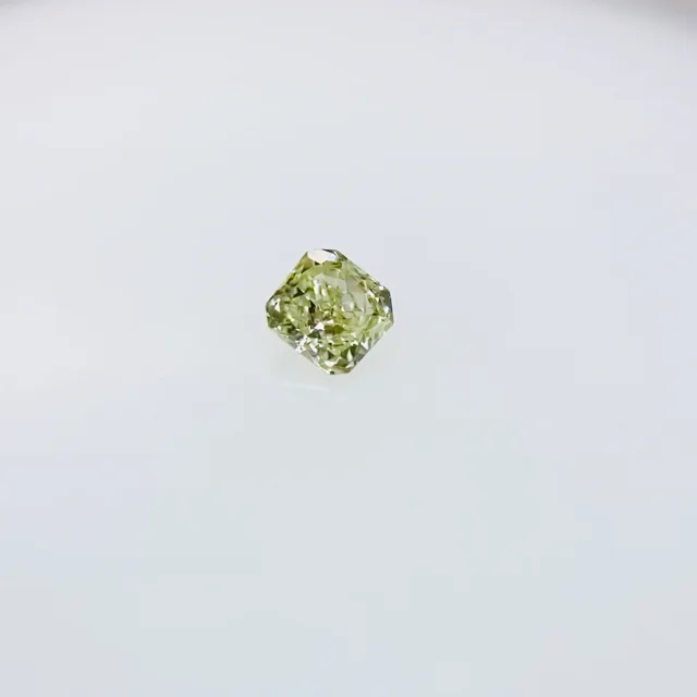 FANCY LIGHT YELLOW GREEN 0.102ct RCT/RT2364/CGL - R.T.Diamonds Co Ltd.