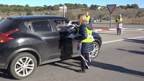 Tallen el trànsit per protestar contra els macro parcs renovables a l'Empordà