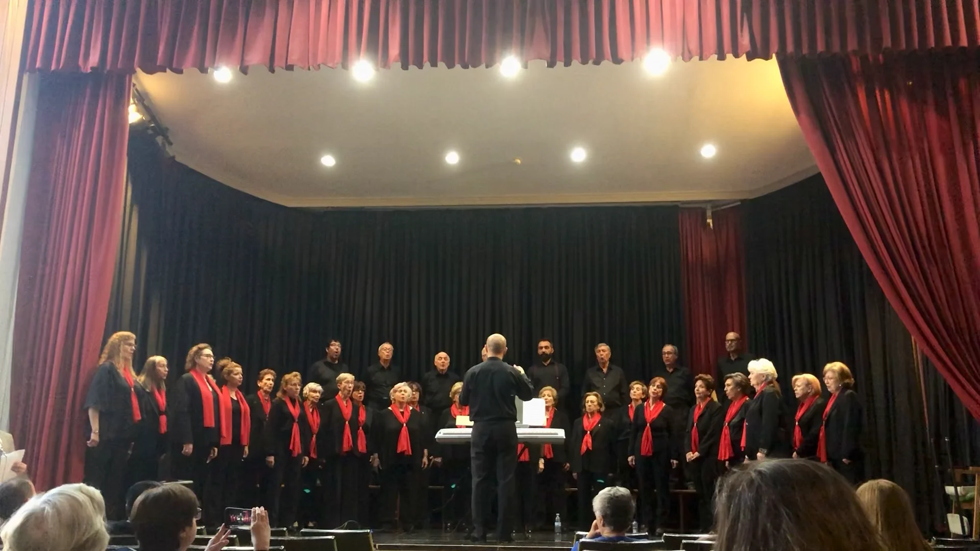 “OJOS CLAROS, SERENOS”, sobre el poema de Gutierre de Cetina on Vimeo