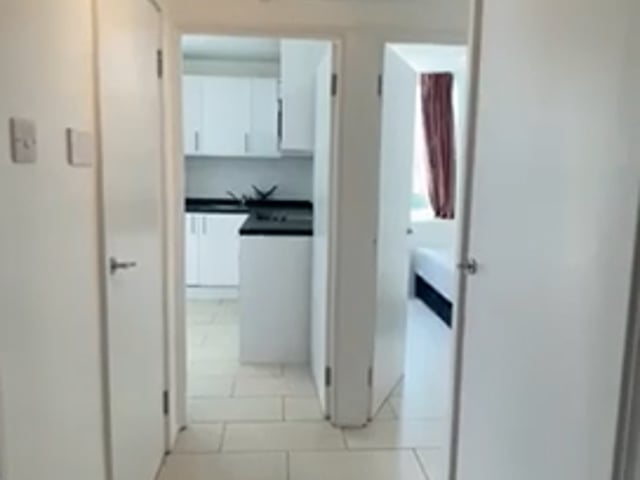 1 bedroom of a 3 bedroom flat for RENT Main Photo
