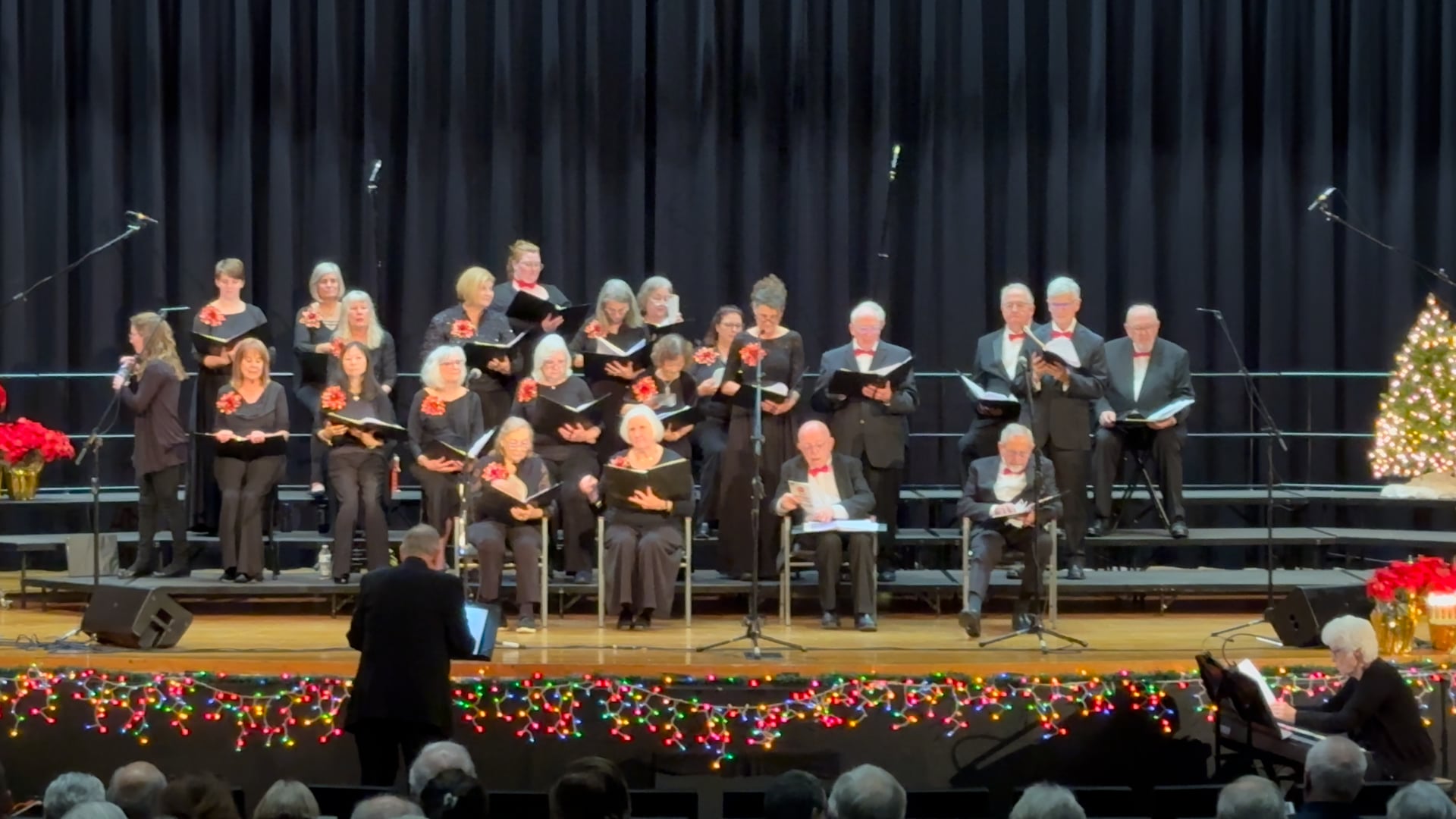 RCS Sings Christmas Medley arranged by Jack Shrader