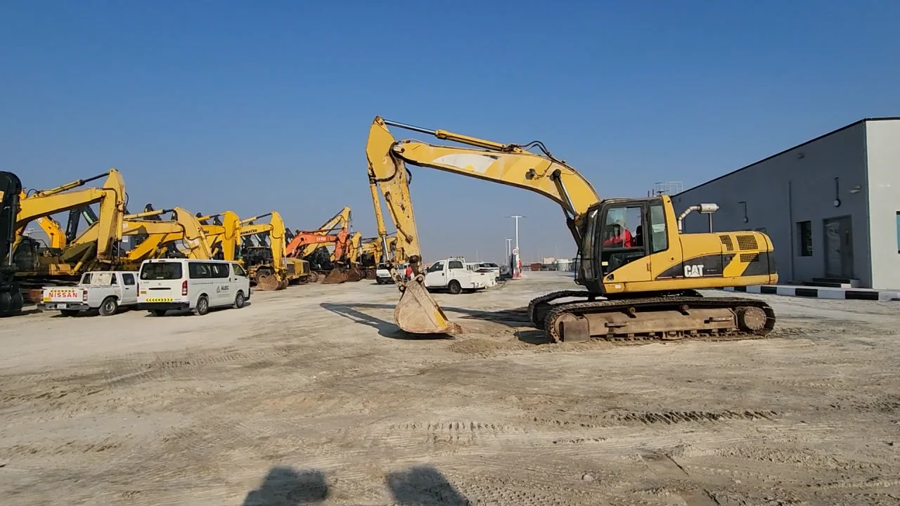 Caterpillar 320C Abu Dhabi December 2023 on Vimeo