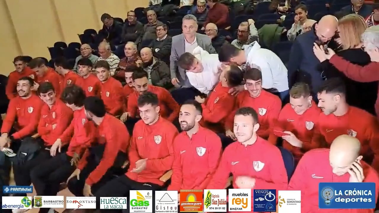 NOS VAMOS DE COPAS CON EL FC BARCELONA (La Lotería de Navidad Cae en Barbastro) 12.12.2023