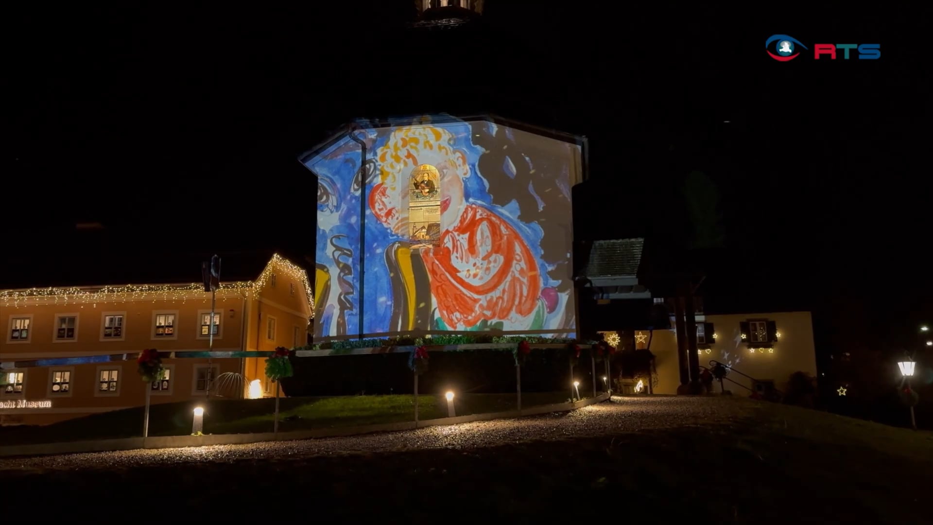 stille-nacht-laternenpfad-in-oberndorf-lichtkunst-von-johann-weyringer-als-friedenssymbol