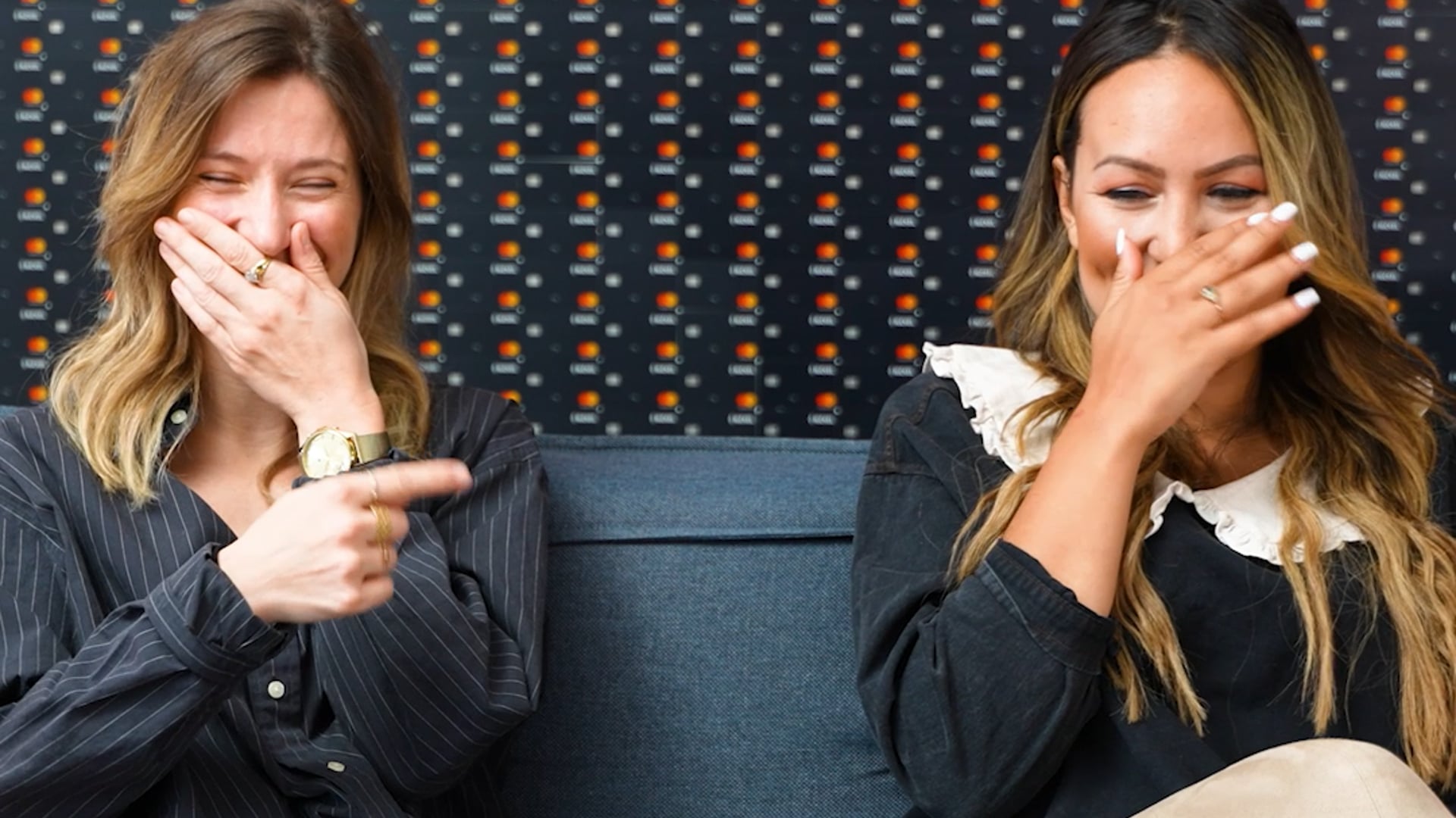 La boîte à question NICKEL Laura & Sophia