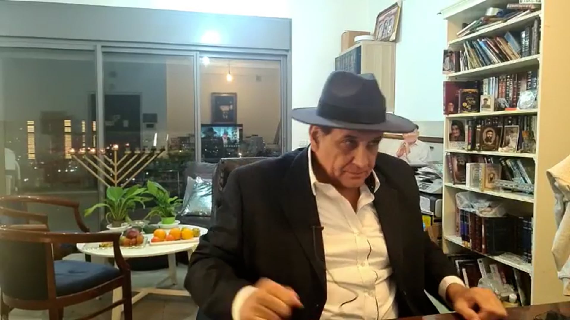 להיות מת ב..יון או מתיון של הזמן הזה מאותם ימים ההם 18.12.23