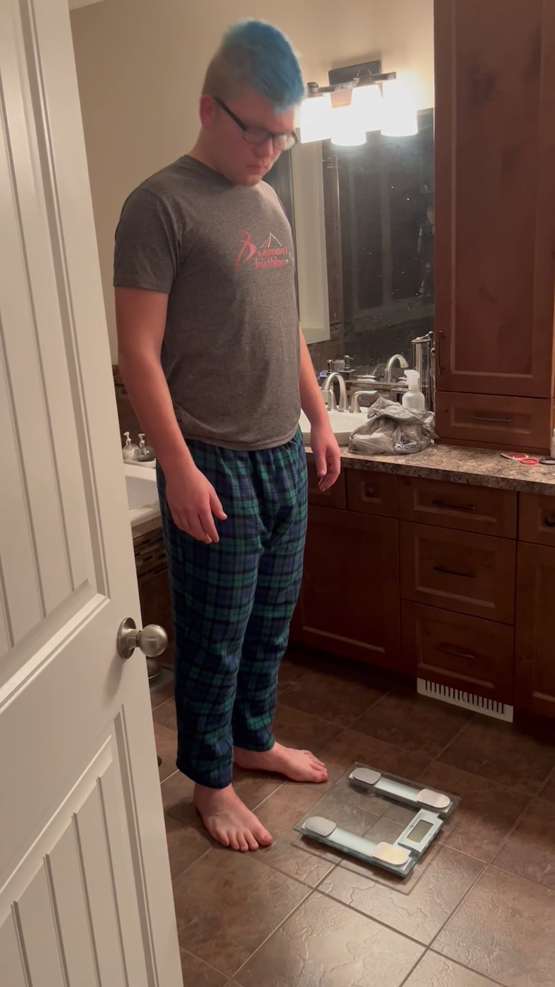 Watch tristan white's Weight: 251.8 pounds