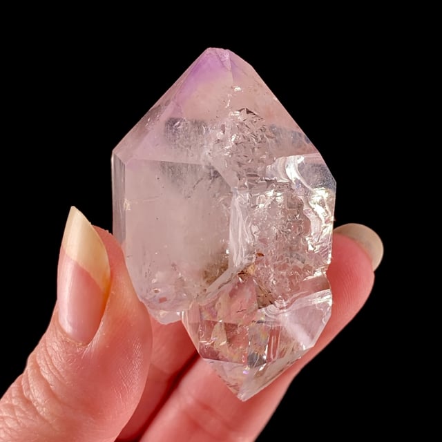 Quartz var: Amethyst (rare for the locality) (''floater'' crystal)
