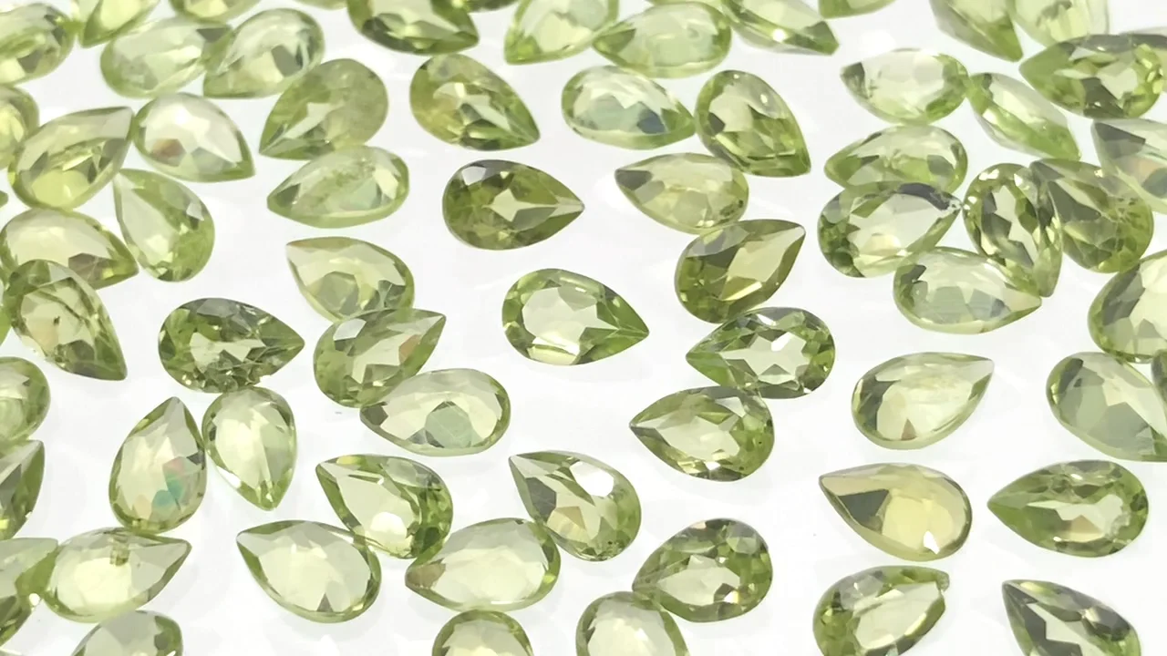 ペリドット ペアシェイプファセットカット（ルース・裸石）5×3mm 10粒