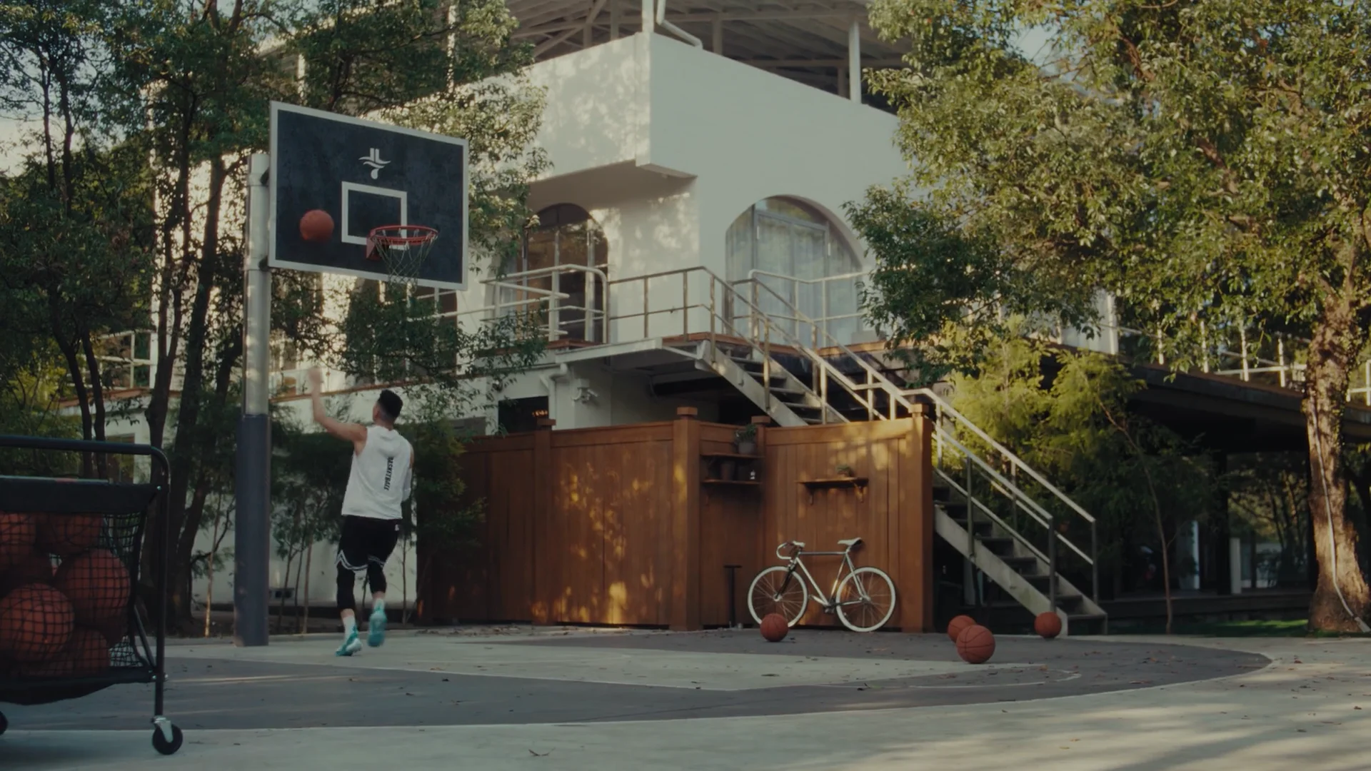 uber_eats （應該）都點得到 林書豪jeremy lin on Vimeo
