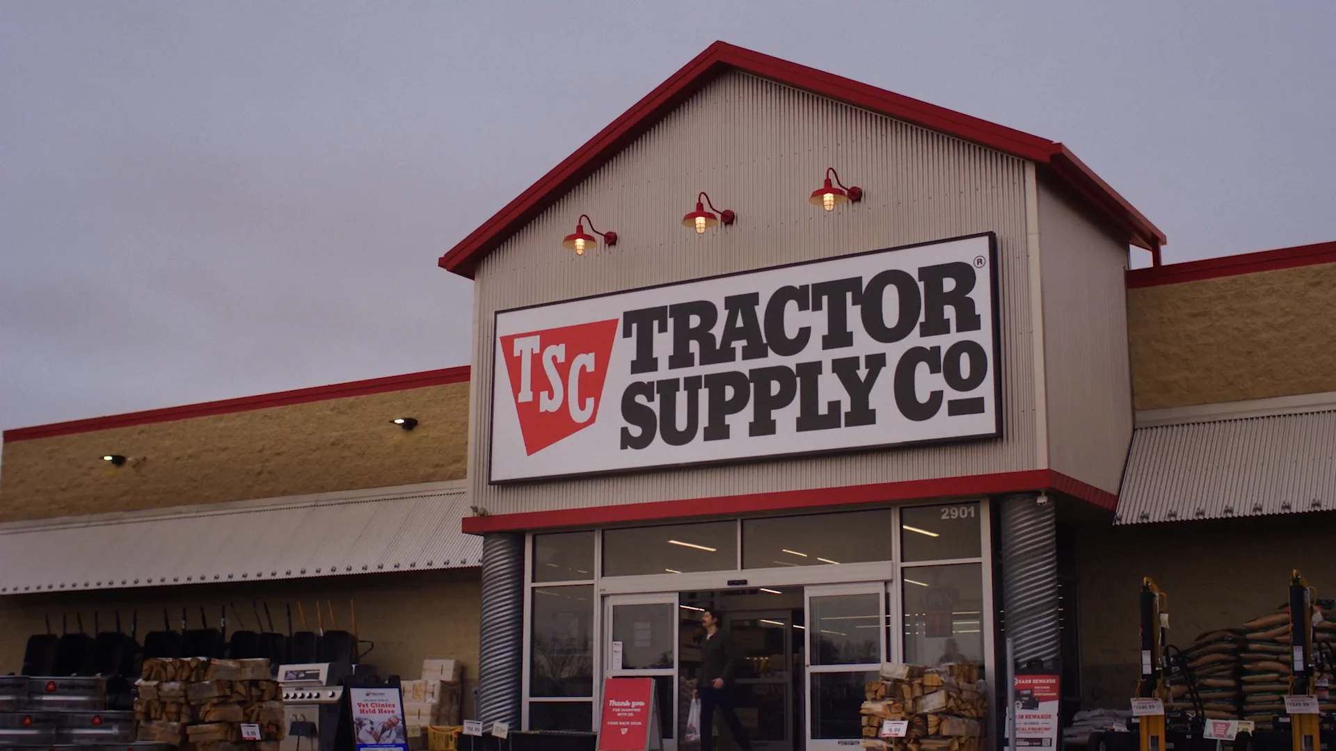 Tractor Supply + Purina Pro Another Day on Vimeo