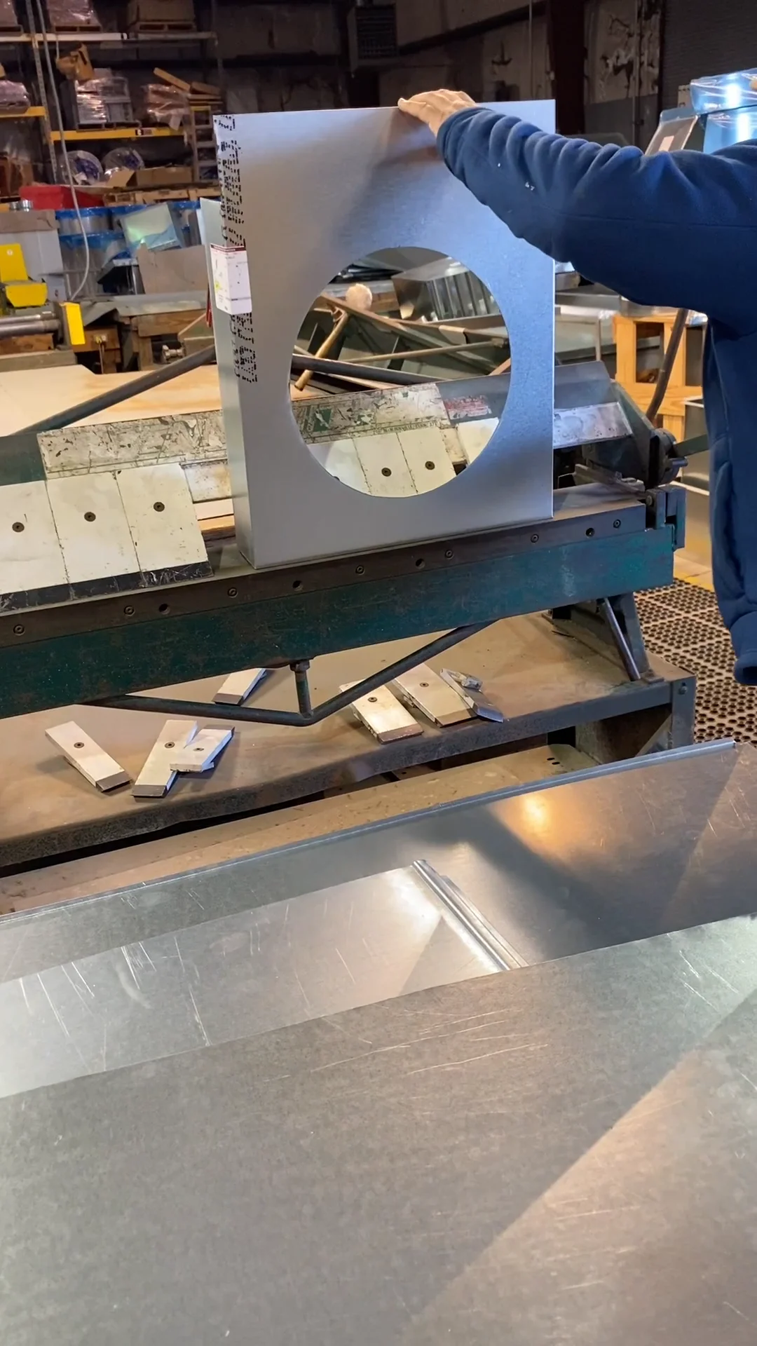 Tennsmith U48-22 4-ft 22 Gauge Capacity Box & Pan Brake