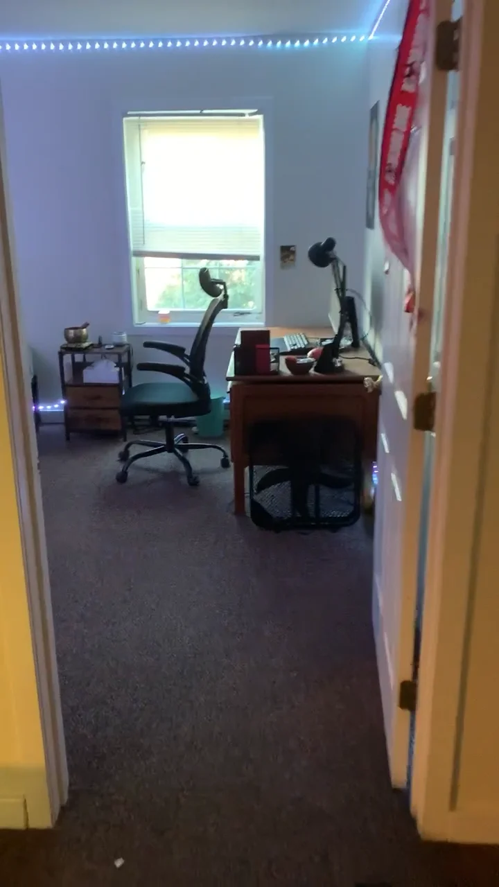 Subletting room view on Vimeo