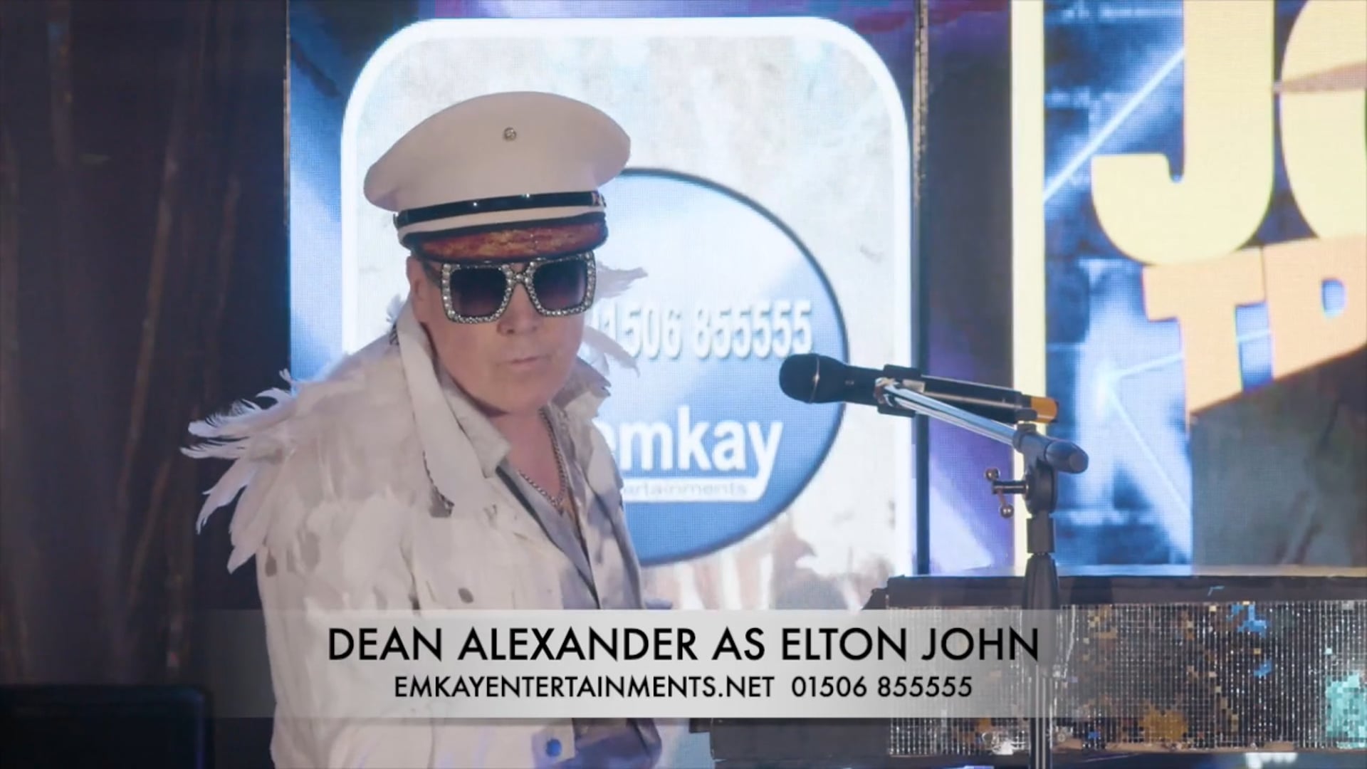 Dean Alexander as Elton John - Don't Let The Sun Go Down On Me (Showcase 2023)