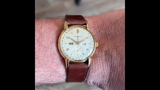 Vintage 1950's Movado Triple Calendar Watch 4862 in 18k Yellow