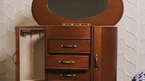 Mele & Co. Heloise Brown Walnut-Finish Wooden Jewelry Box