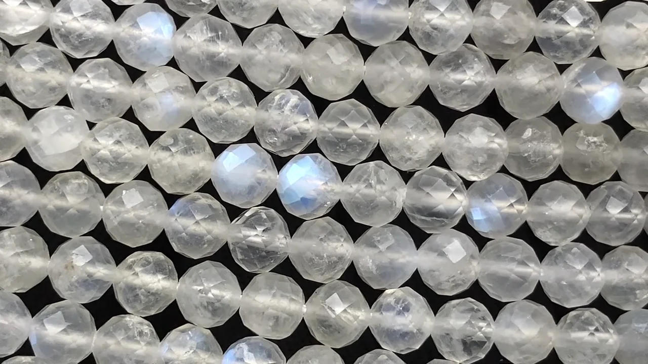 タンザニア産 ロイヤルブルームーンストーン ラウンドカット6mm 1連