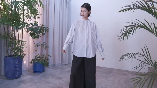 新品未使用 UN3D. トライアングル タック シャツ キャミソール