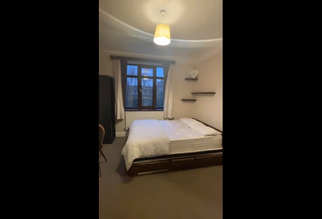 Double room, garden view. Perfect for a medic Main Photo