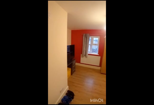Video 1: The bedroom !