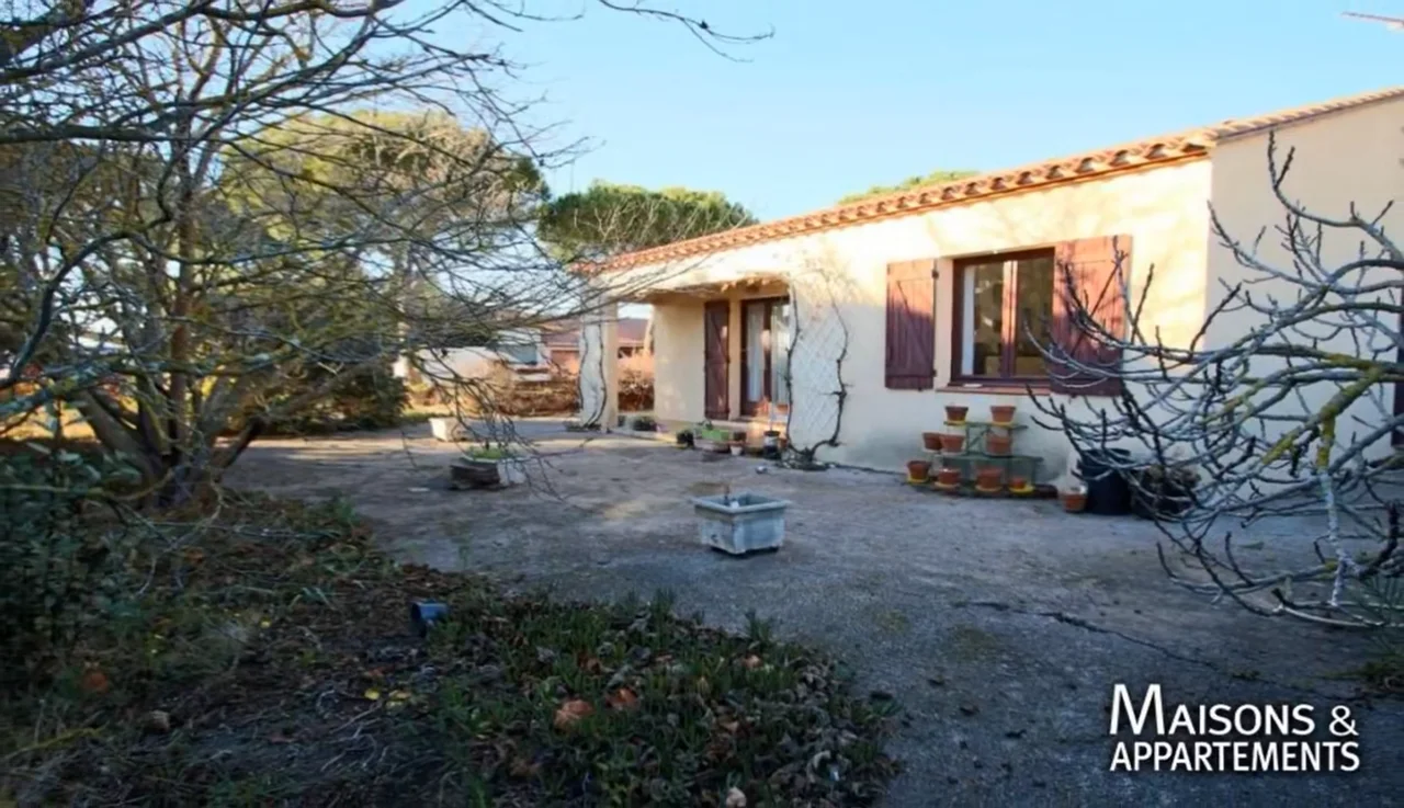 SAINT-CYPRIEN - MAISON À VENDRE - 367 000 € - 112 m² - 4 pièces on Vimeo