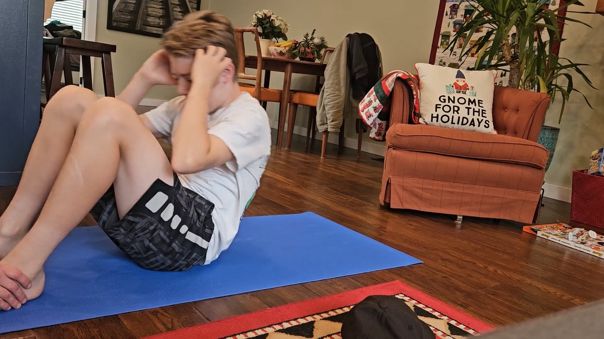 Watch spencer coey's Sit Ups: 44 sit ups