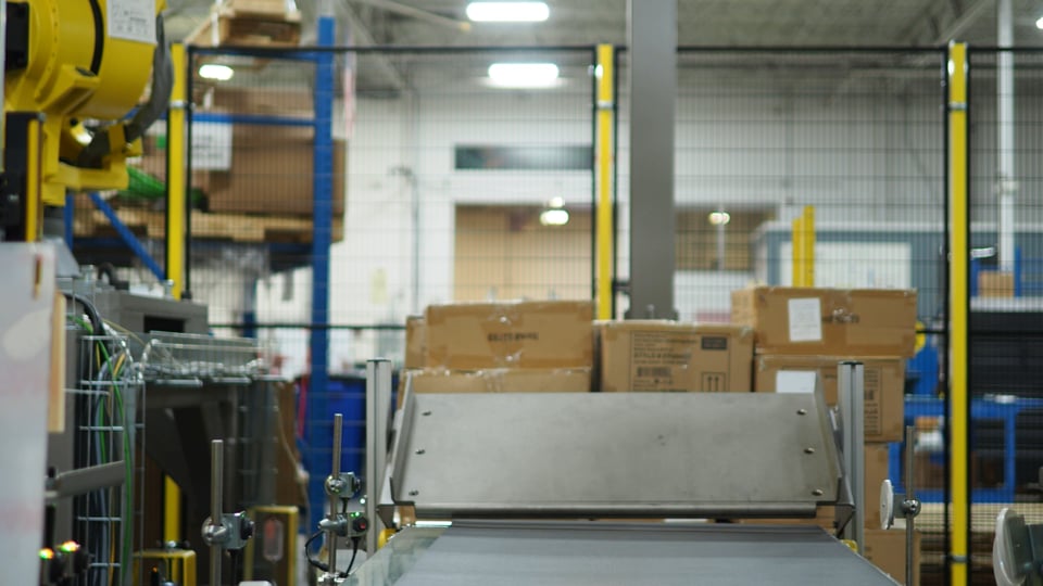 Covariant Brain-powered depalletization close-up