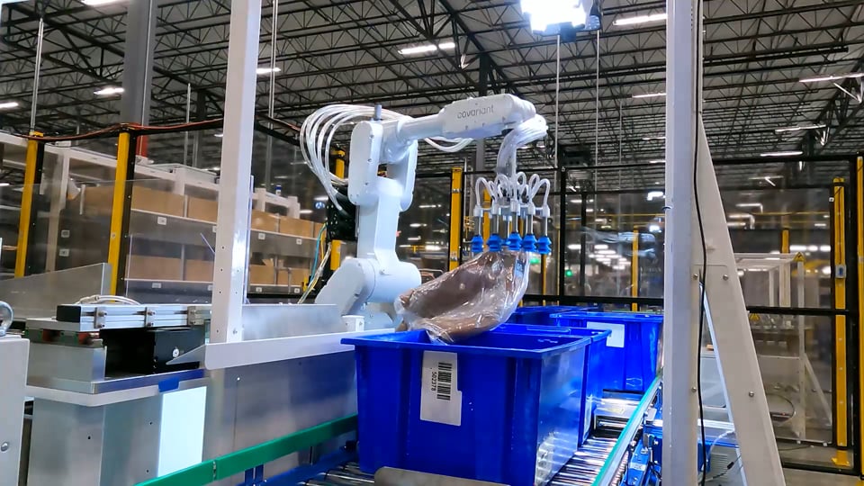 Covariant Brain-powered robot fixes a mistake without intervention