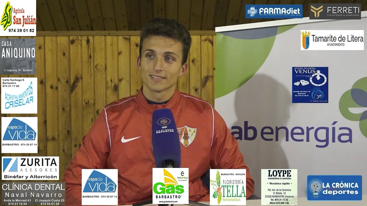 JAVITO (Jugador UD Barbastro) "El equipo está en un gran momento y muy enchufados" "La copa es un premio para todos, con ganas de que llegue" "Lo importante es la liga y mantener la categoría"
