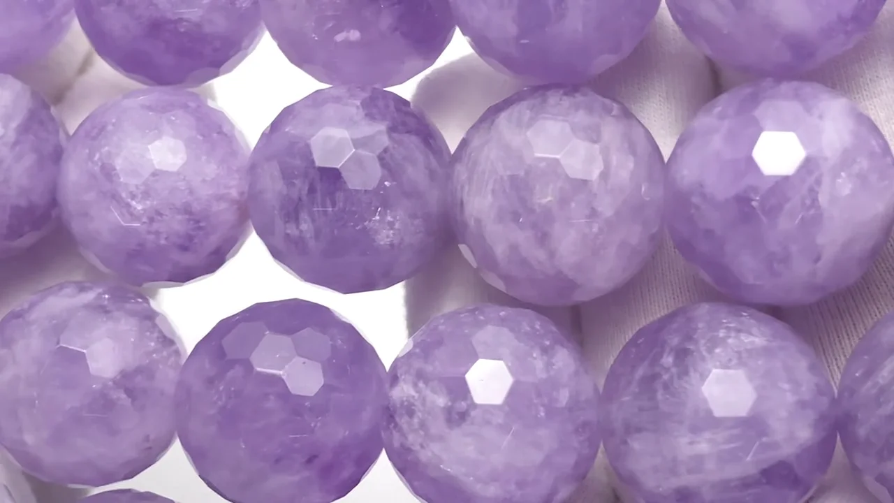 ラベンダーアメジスト（産地・マダガスカル） 128面ラウンド