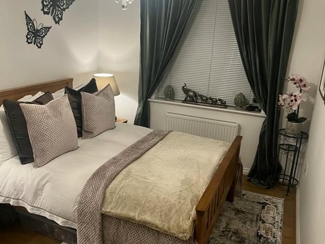 Large Double Bedroom to rent in shared house Main Photo
