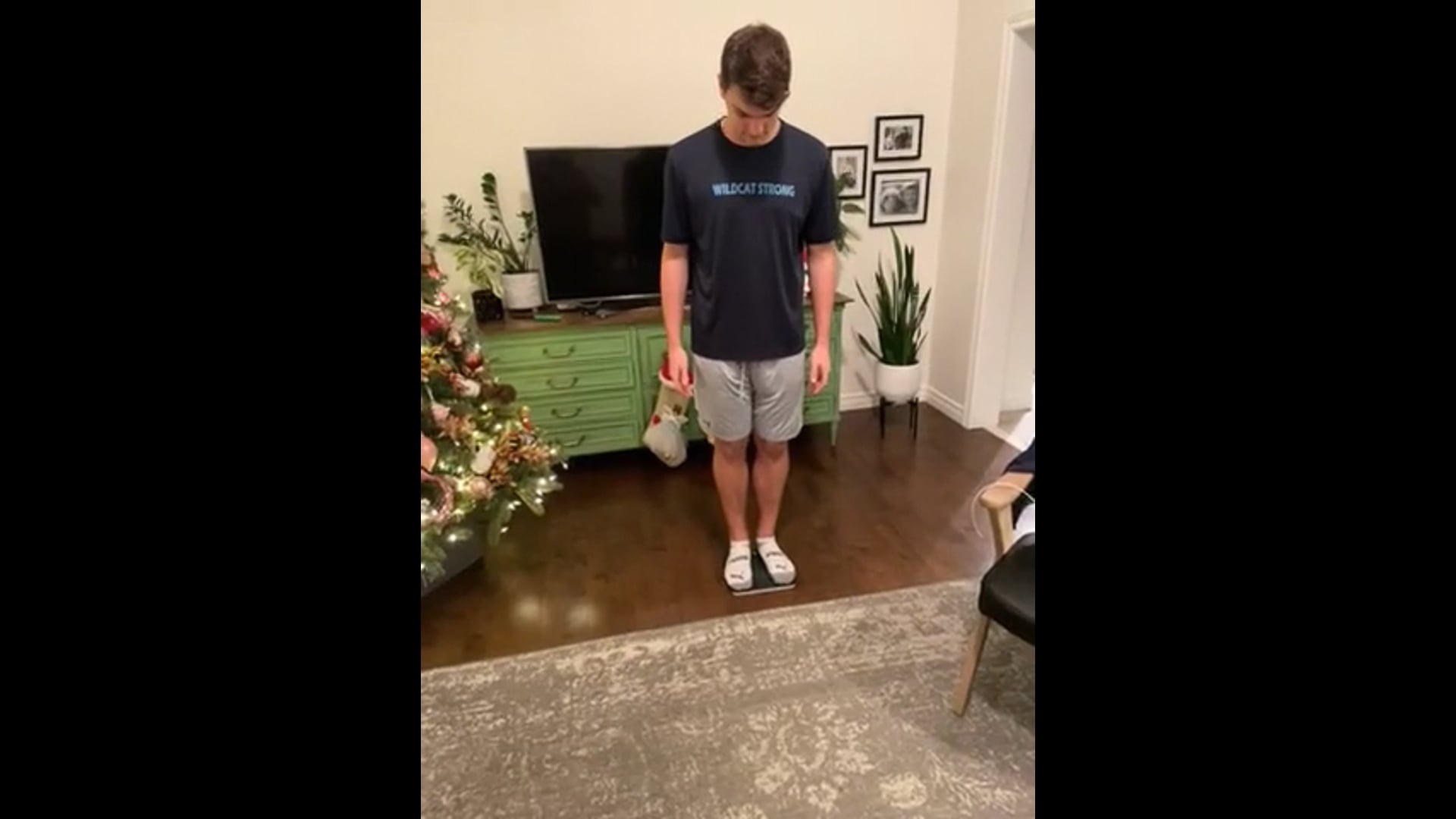 Watch PurpleShift athlete's Weight: 220.6 pounds