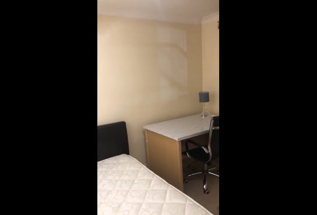 Furnished student doubleroom close to town centre Main Photo