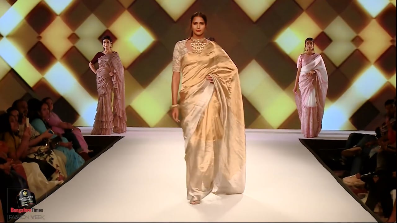 Fashion Week special models sashay in SakhiFashions designer saree (1080p).mp4