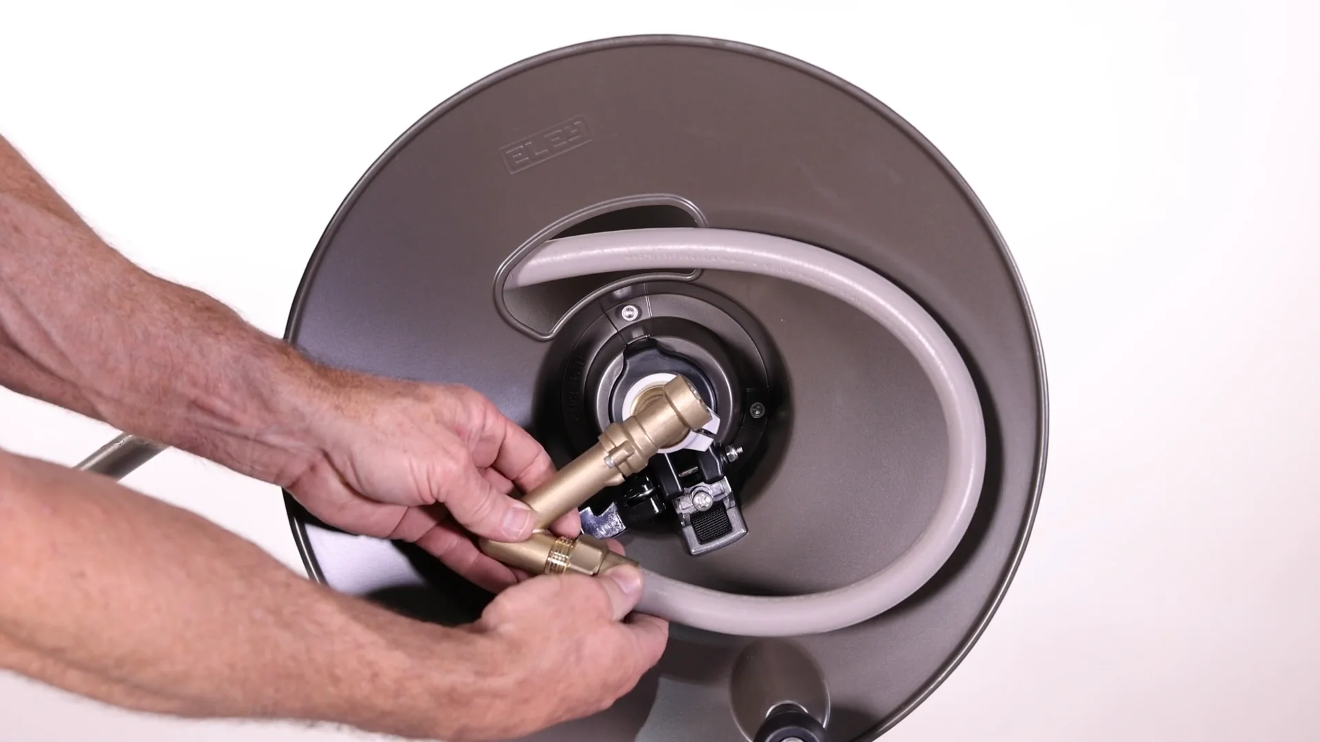 Attaching an ELEY Hose to an ELEY Hose Reel
