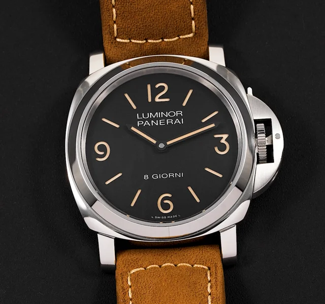 Panerai Luminor PAM00914 Macro Video