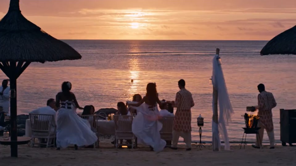 Preview image for video OBEROI_heart_Felt_STAFF_1