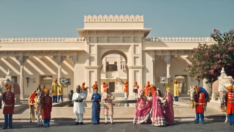 Preview image for video OBEROI_heart_Felt_STAFF_2