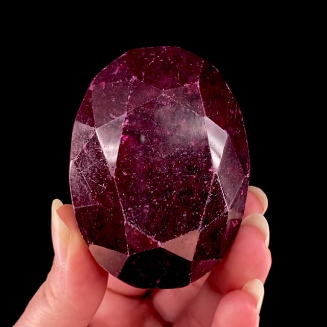 Ruby (large faceted stone)